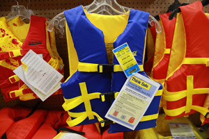 outdoorgear-lifevest
